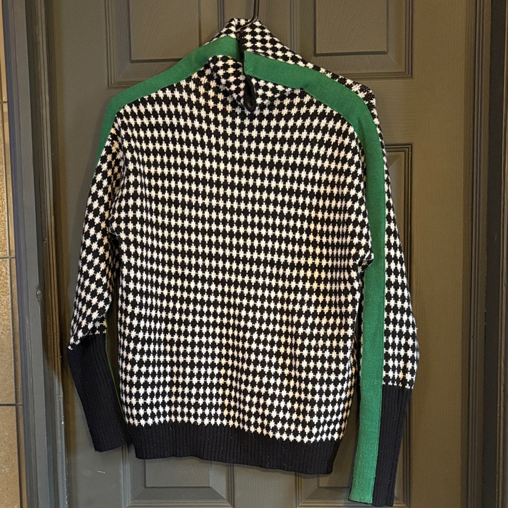 Source Unknown Black and Green Houndstooth Turtleneck Sweater